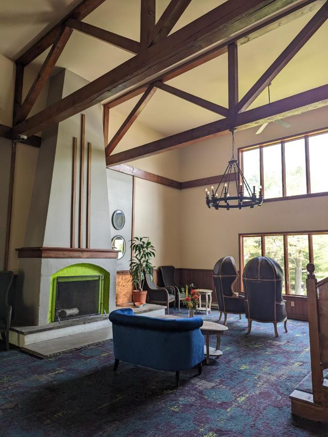 The Luxury At Harmony 3*